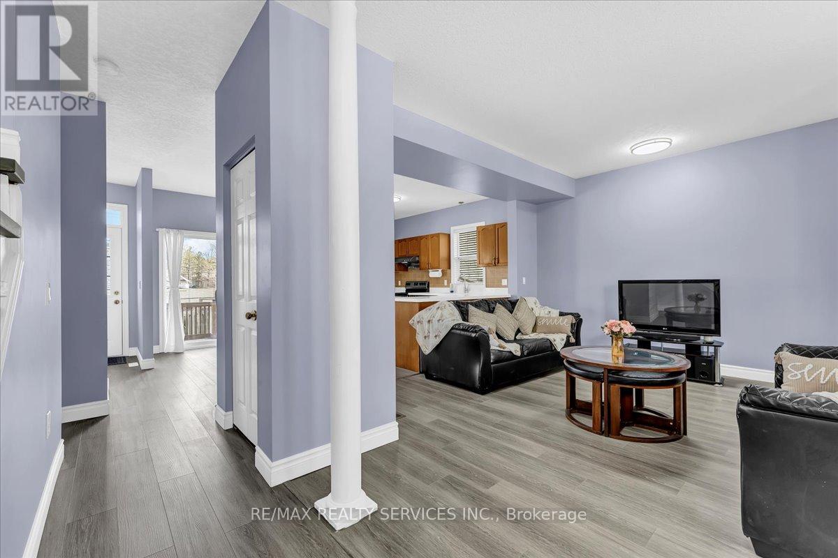 672 ZERMATT DRIVE - 12