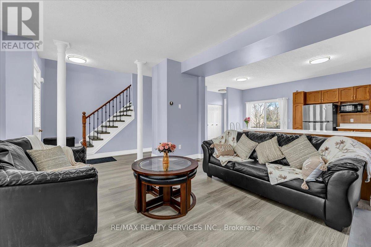 672 ZERMATT DRIVE - 13