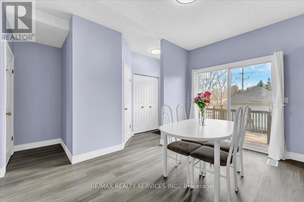 672 ZERMATT DRIVE - 15