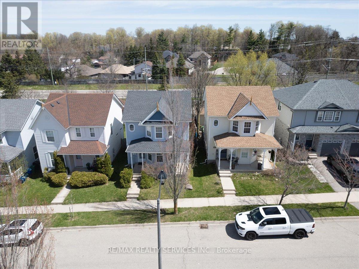 672 ZERMATT DRIVE - 2