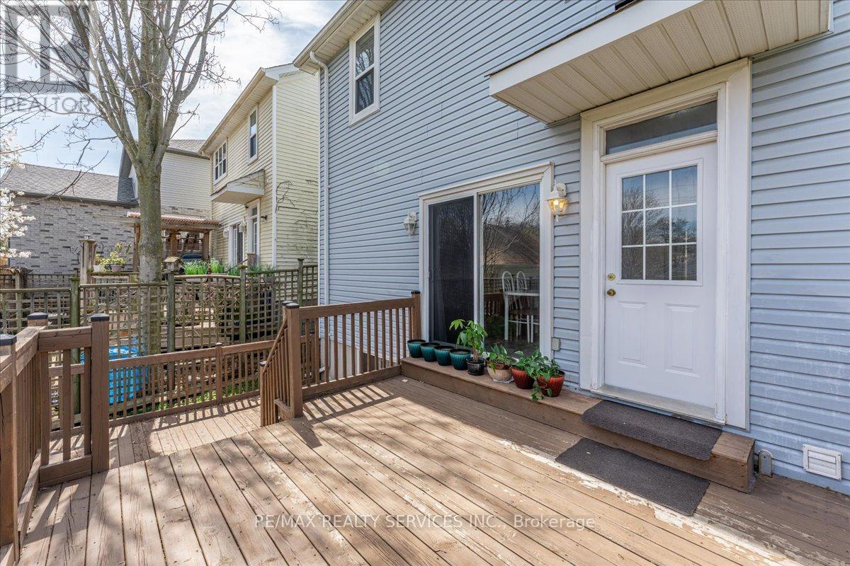 672 ZERMATT DRIVE - 35