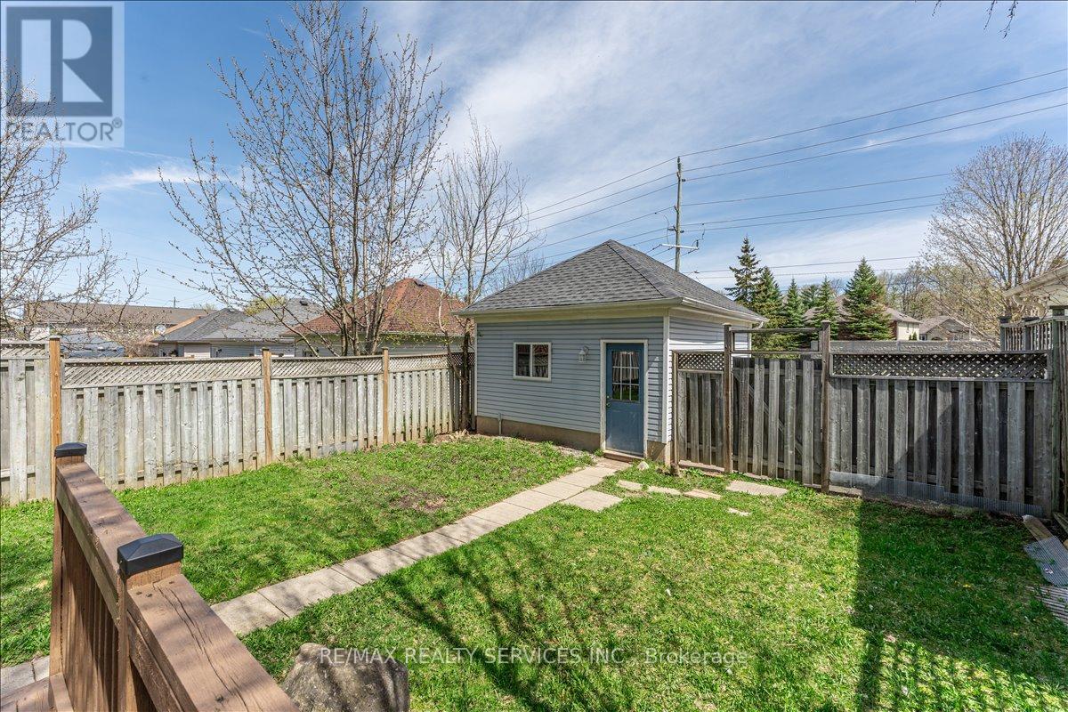 672 ZERMATT DRIVE - 39