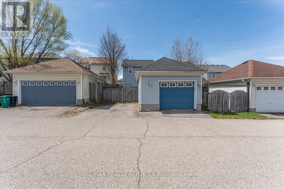 672 ZERMATT DRIVE - 42