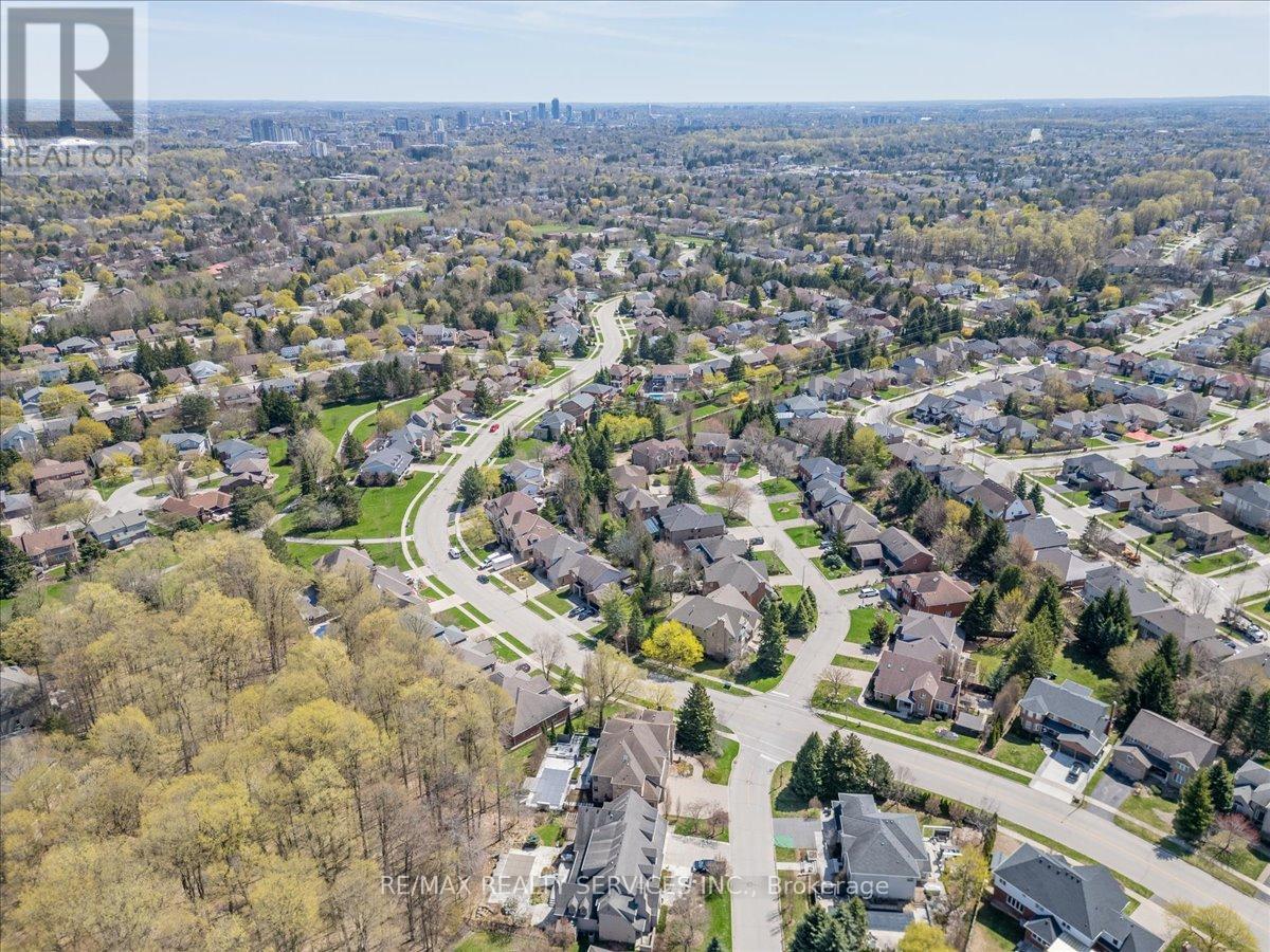 672 ZERMATT DRIVE - 50