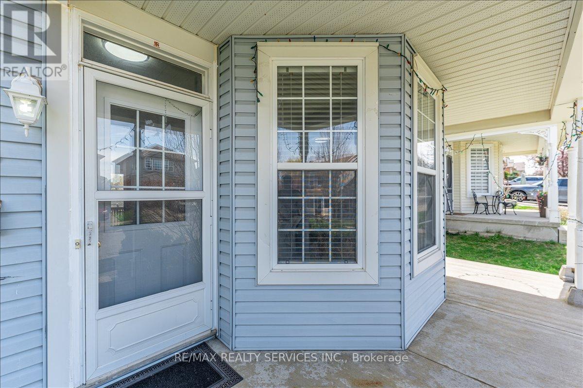 672 ZERMATT DRIVE - 7