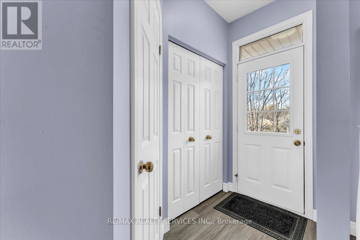 672 ZERMATT DRIVE - 9