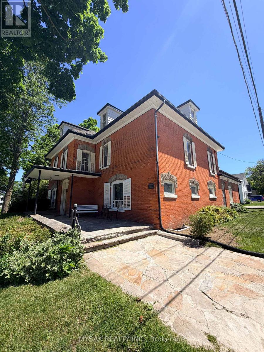 315 CENTRE STREET - 1