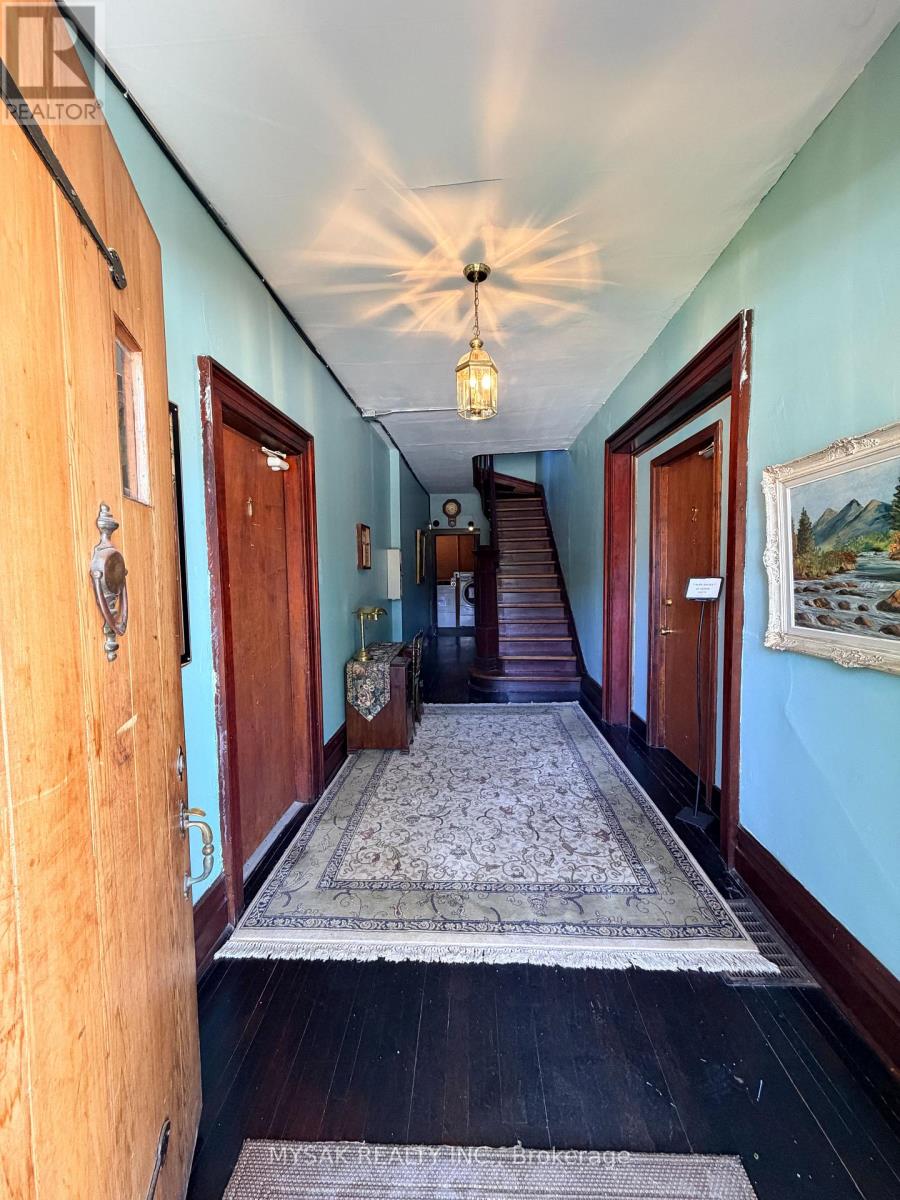 315 CENTRE STREET - 8