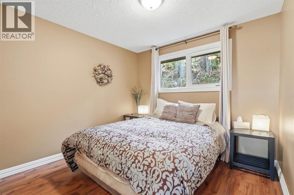 25054 South Pine Lake Road, Rural Red Deer County