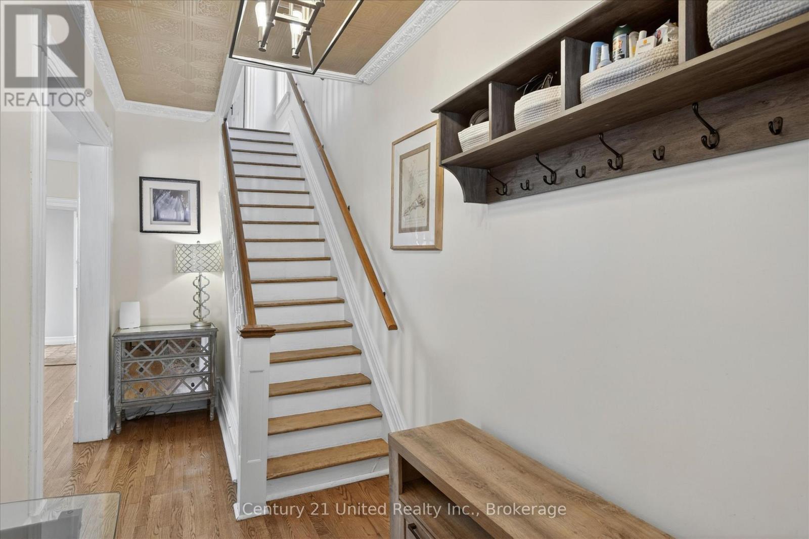 587 GILMOUR STREET - 20