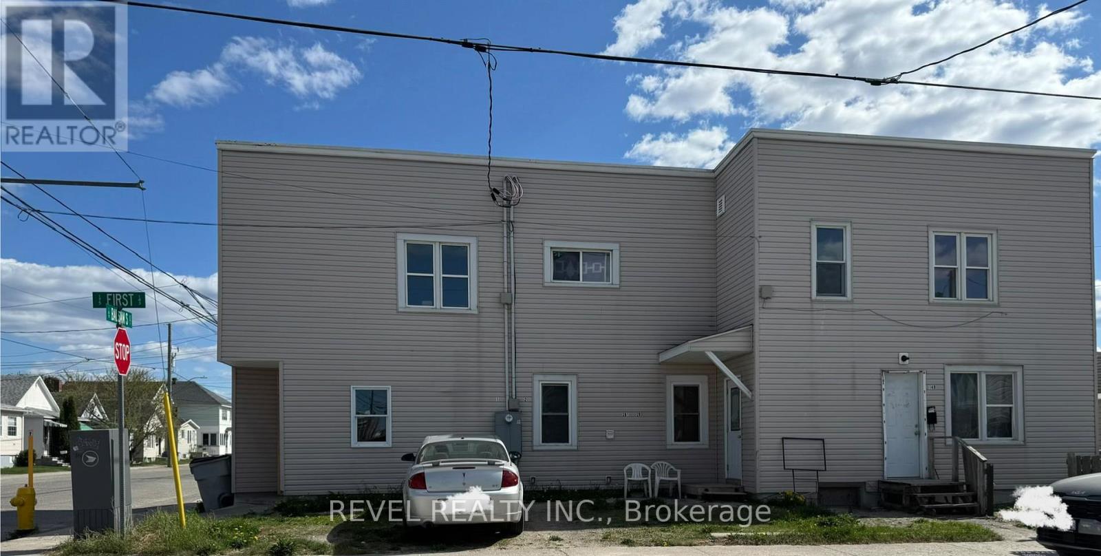 201-203 BALSAM STREET S - 2