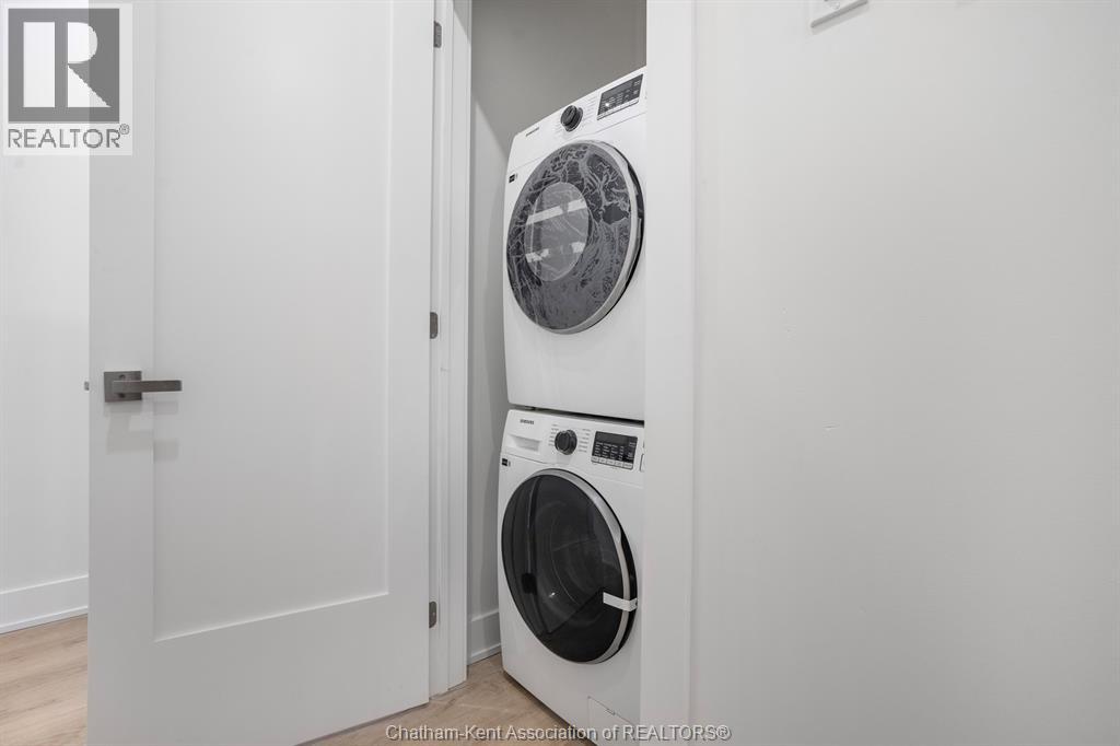 153 King STREET Unit# 7, Chatham — photo 3