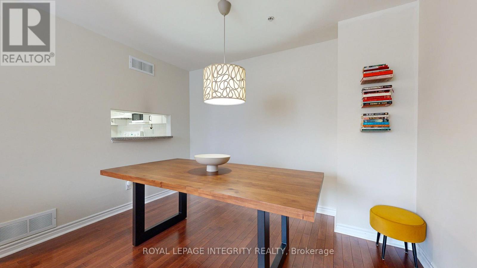 #4 245 CUMBERLAND STREET - 10