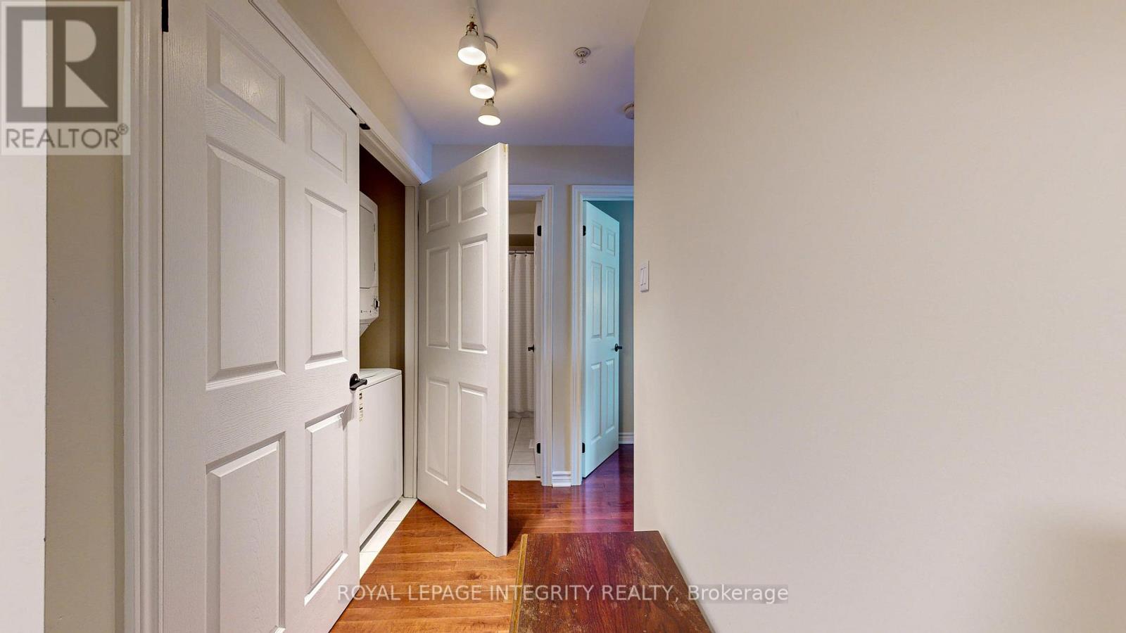 #4 245 CUMBERLAND STREET - 20