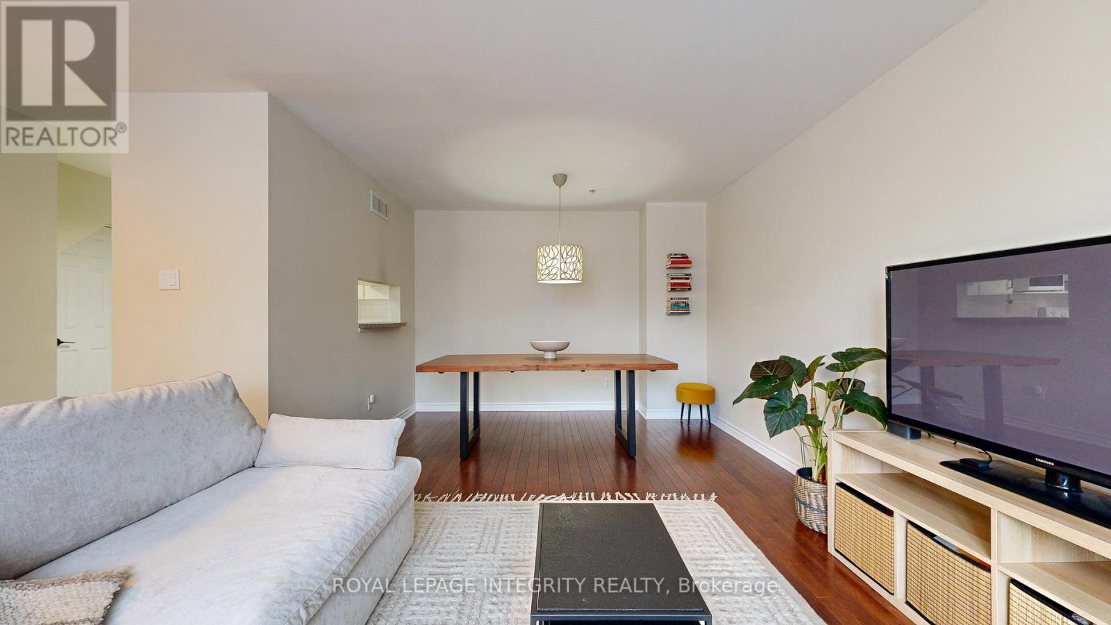 #4 245 CUMBERLAND STREET - 7