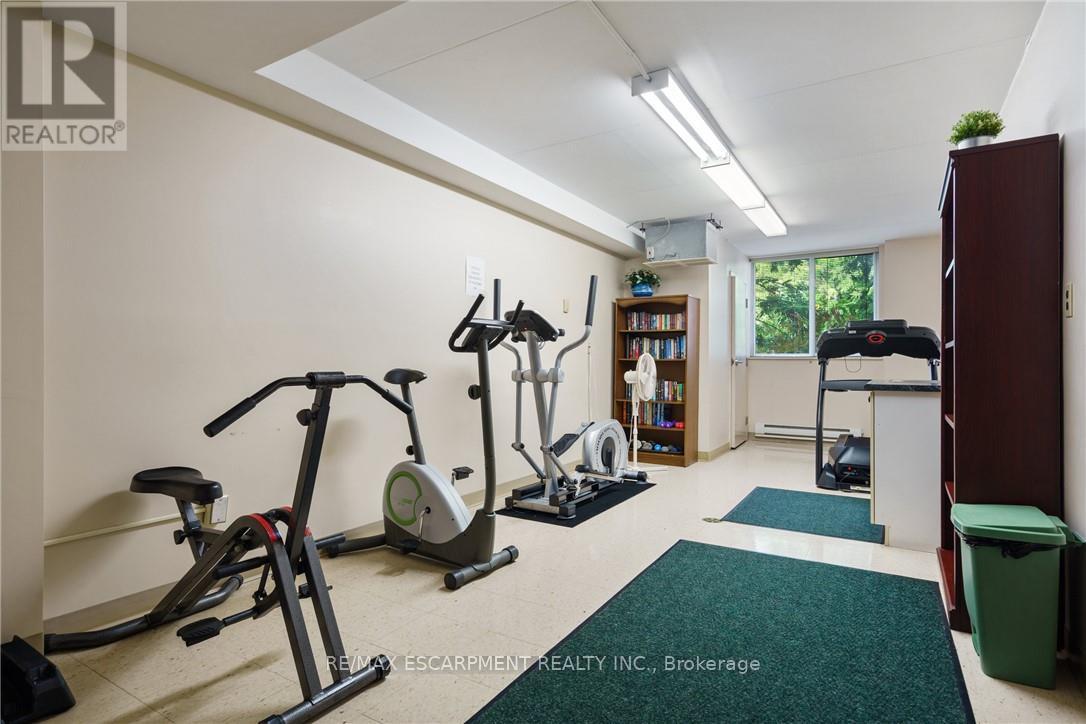 #211 3499 UPPER MIDDLE ROAD - 34