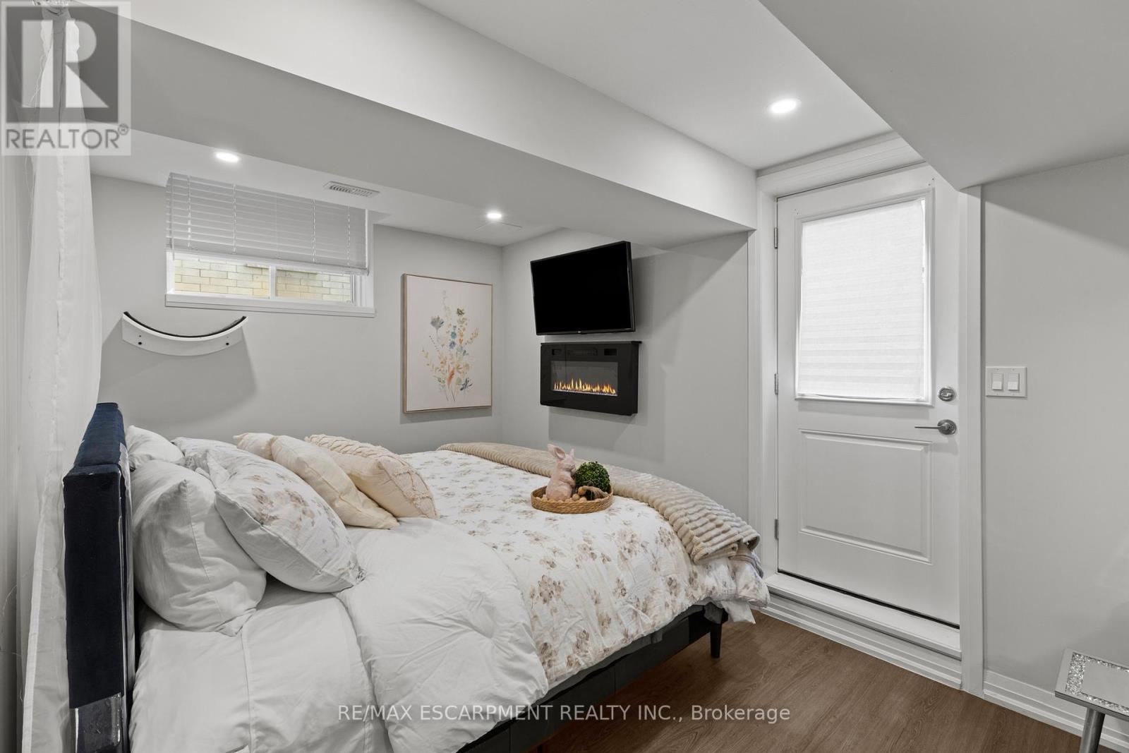 #96 4552 PORTAGE ROAD - 27