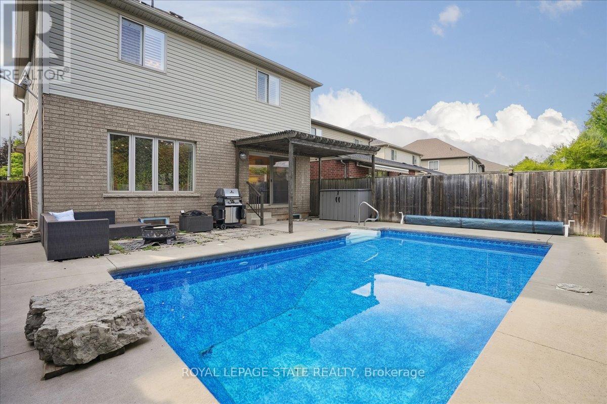 95 HEMLOCK WAY - Image 2