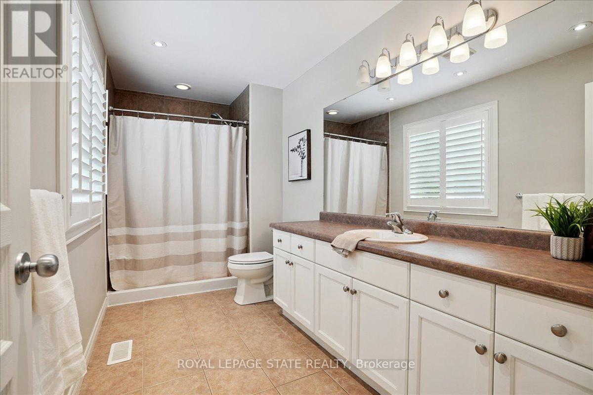 95 HEMLOCK WAY - 28