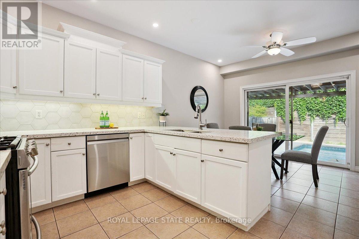 95 HEMLOCK WAY - 18