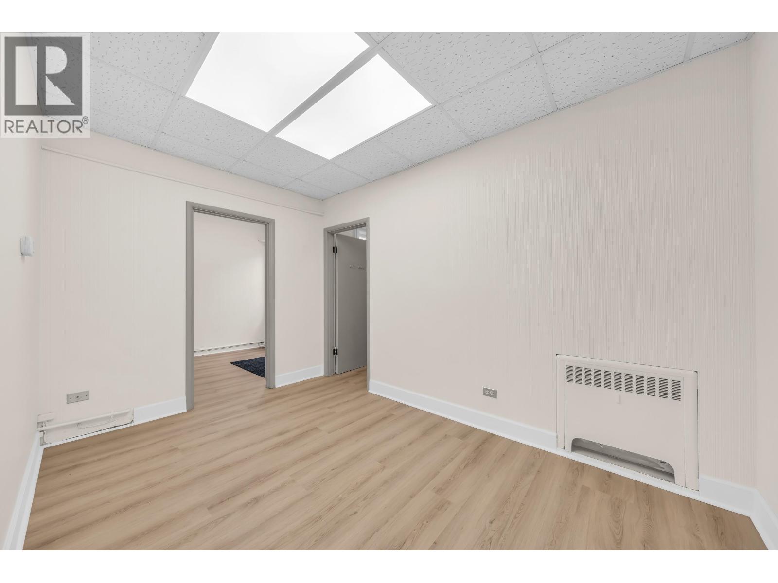 Office for Rent in Vancouver – 4570 W 10TH AVENUE, Vancouver