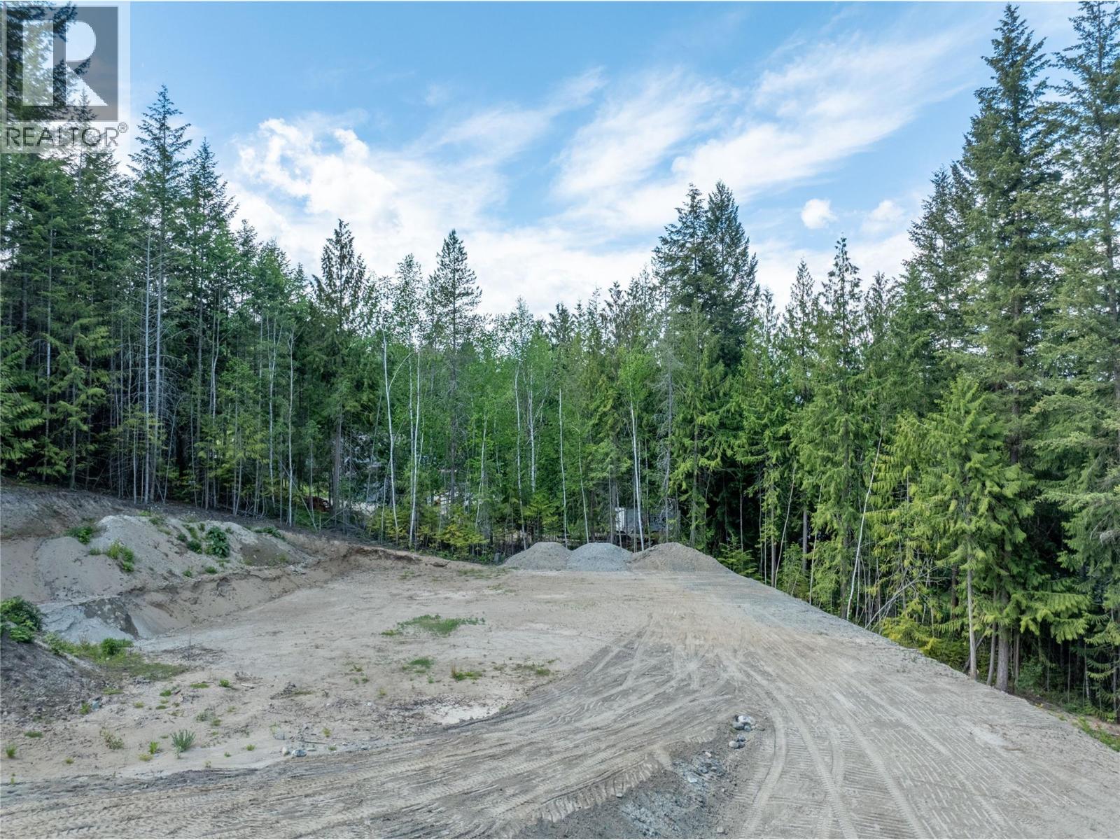  2744 Lake Mount Place, Blind Bay