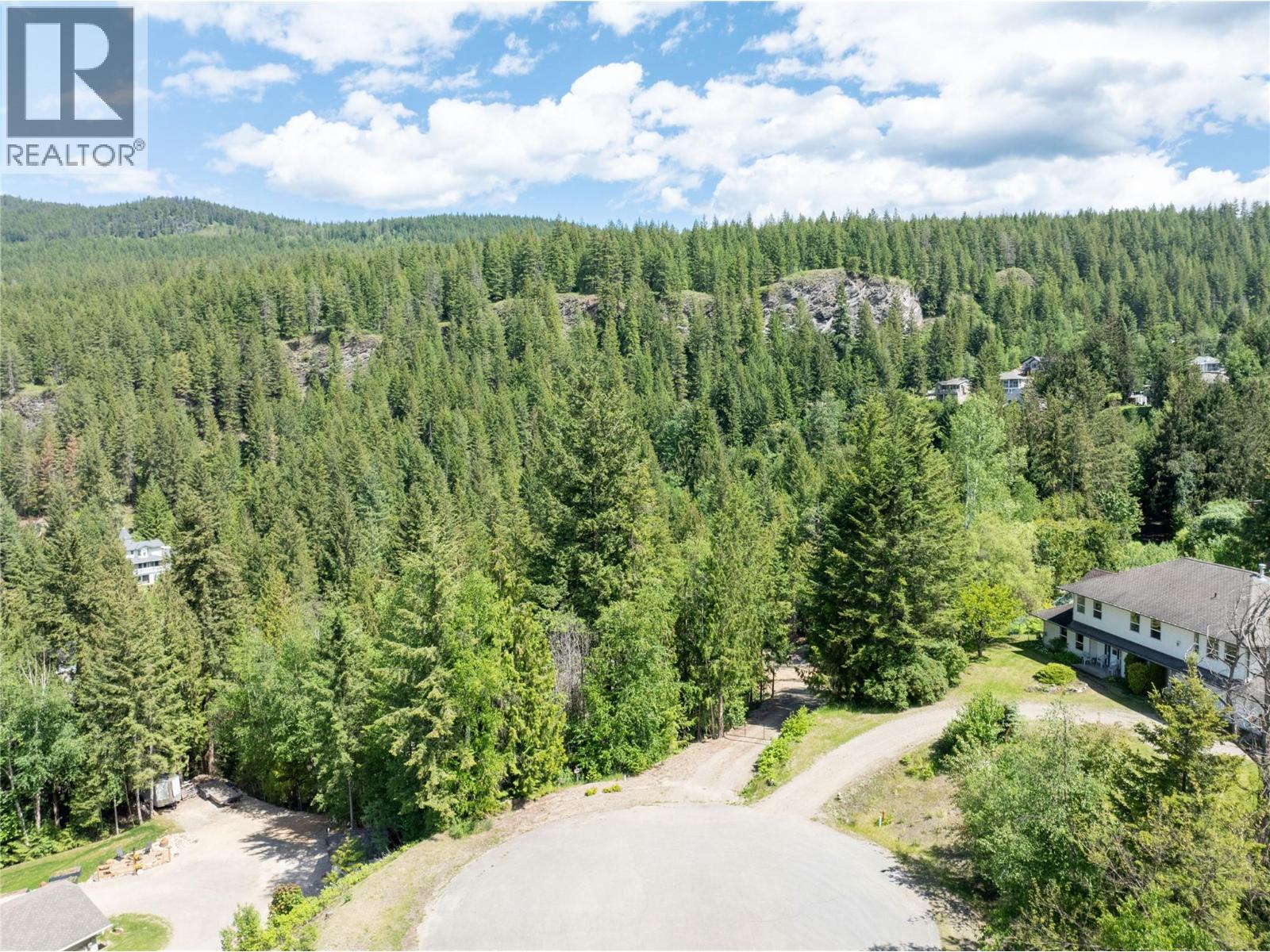  2744 Lake Mount Place, Blind Bay