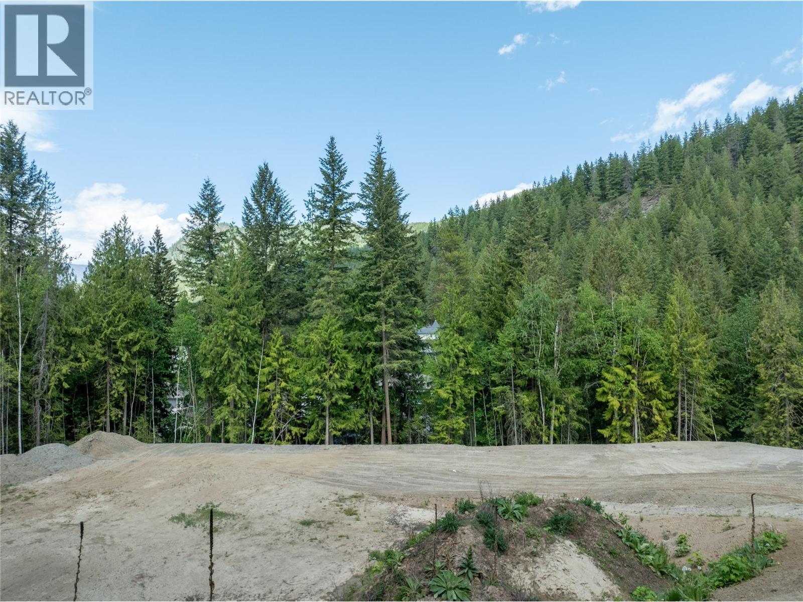  2744 Lake Mount Place, Blind Bay