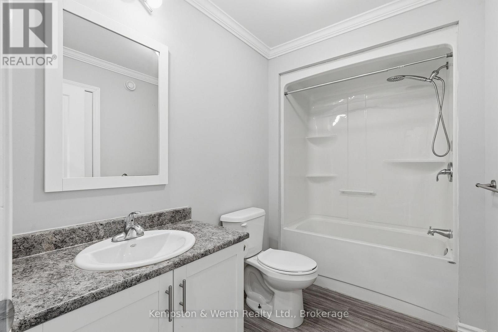 645 DAVIDSON AVENUE S - 14