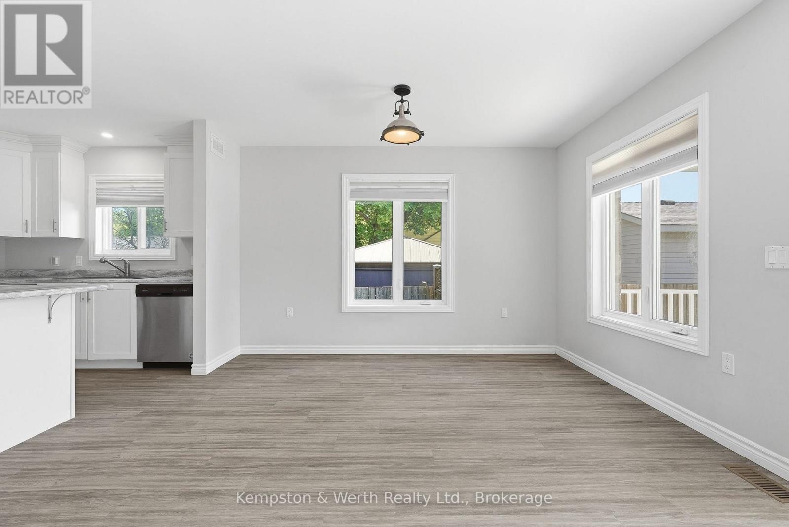 645 DAVIDSON AVENUE S - 25