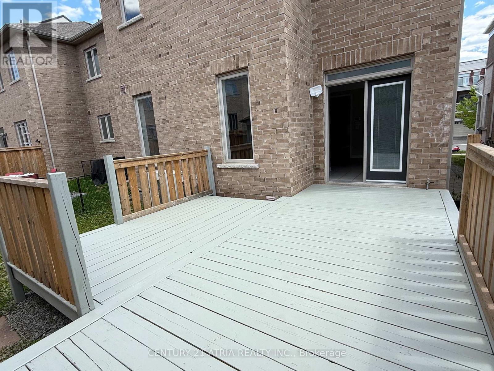52 LUZON AVENUE - 40