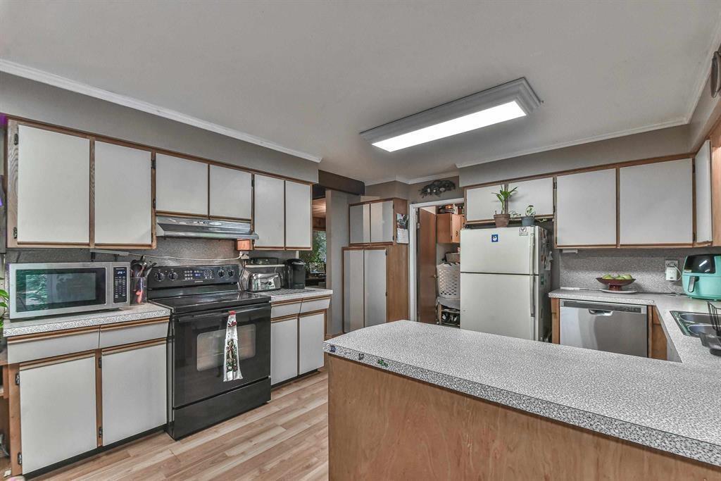 3 Bed, 2 Bath House for Sale in Surrey – 6446 138 STREET, Surrey – MLS# R3129595 - Image 21