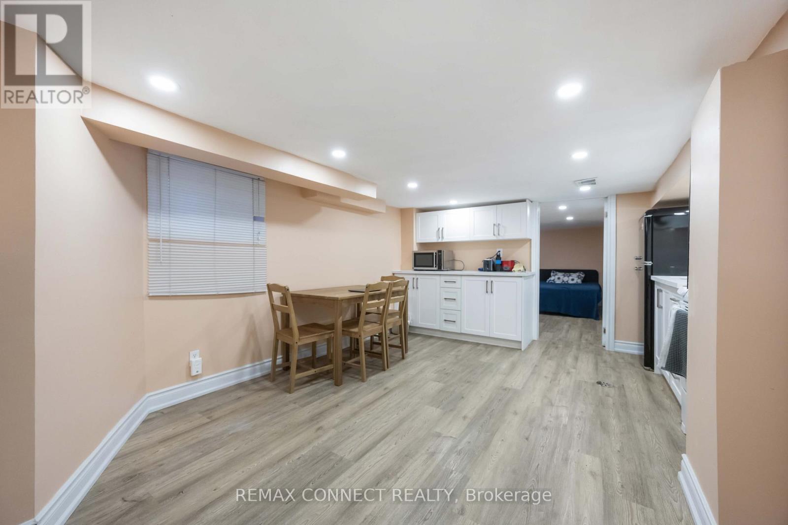 261 CEDARVALE AVENUE - 10