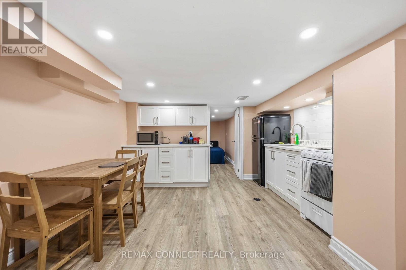 261 CEDARVALE AVENUE - 11