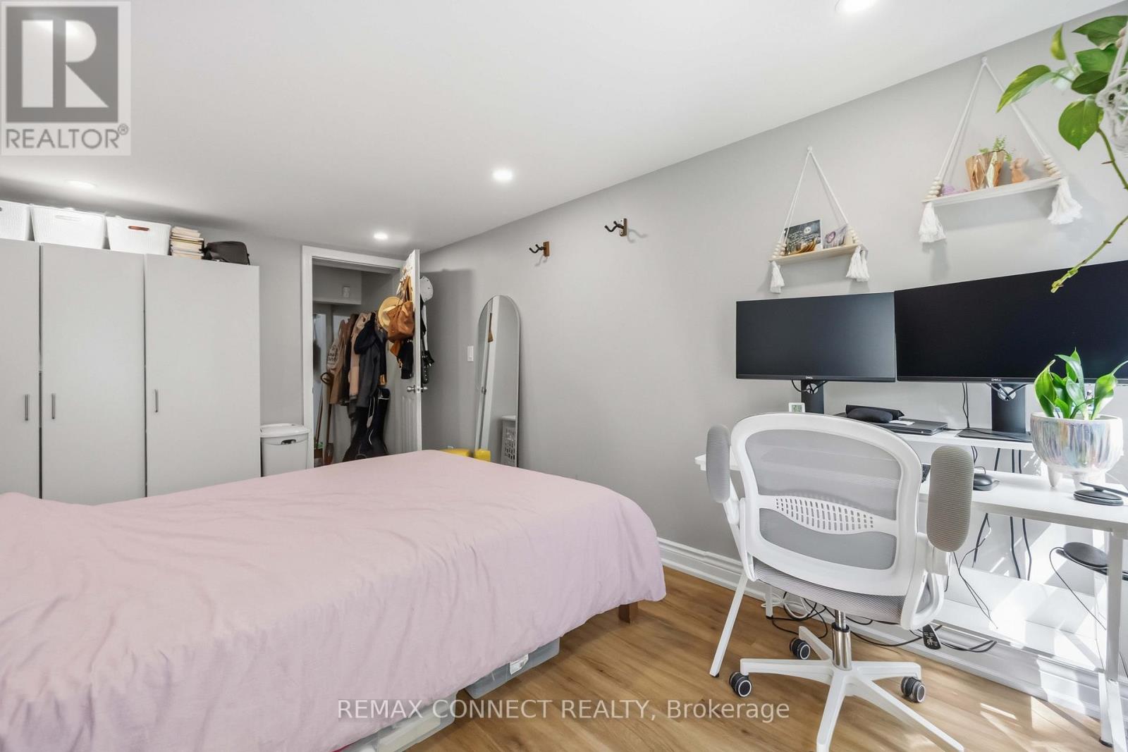 261 CEDARVALE AVENUE - 29
