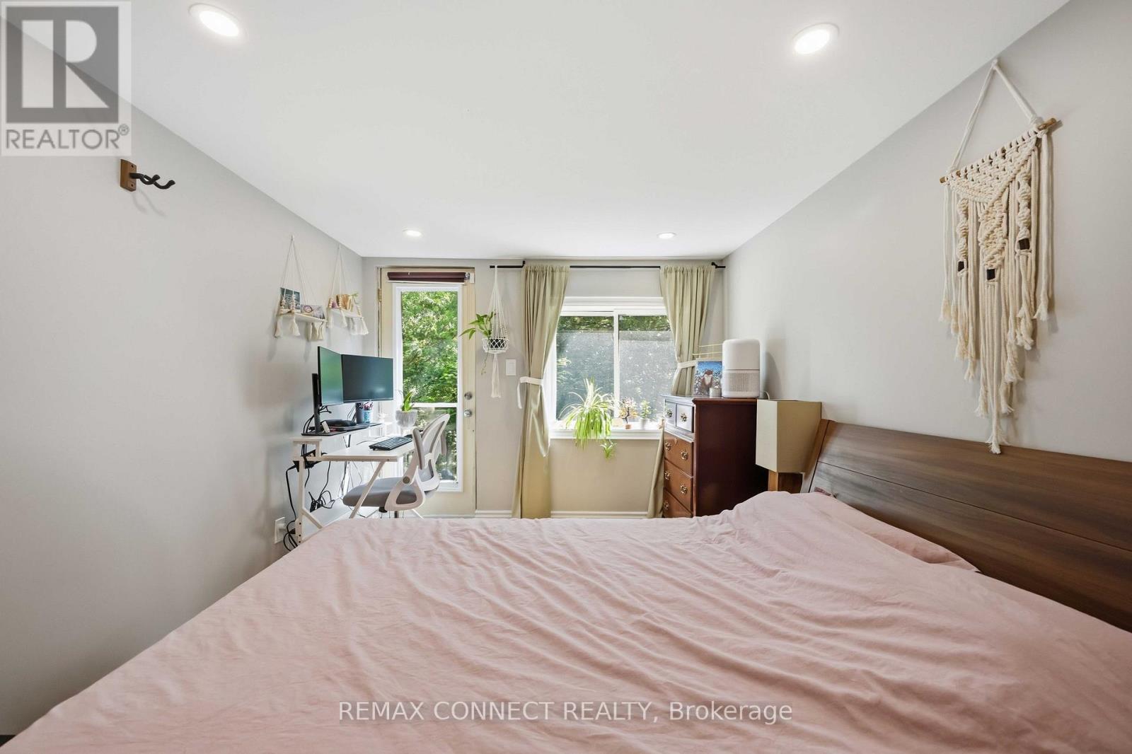 261 CEDARVALE AVENUE - 33