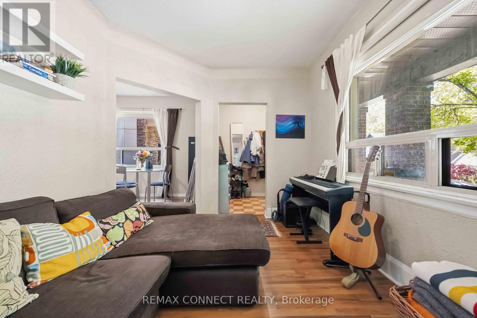 261 CEDARVALE AVENUE - 44