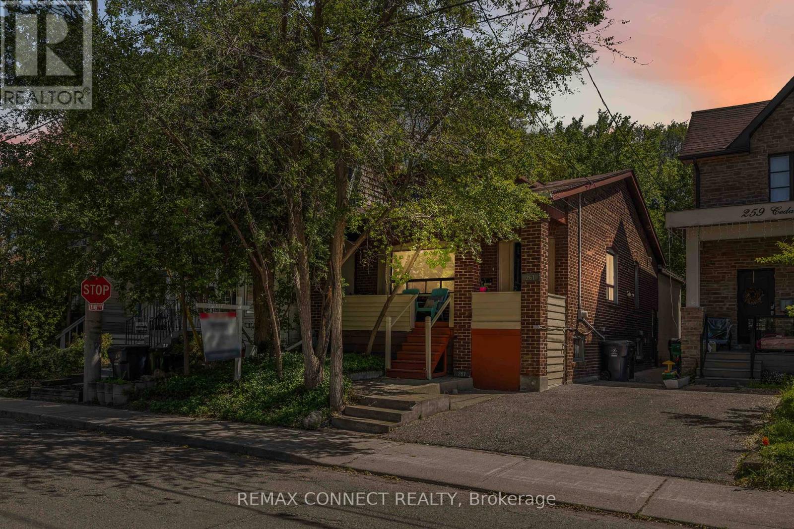 261 CEDARVALE AVENUE - 46
