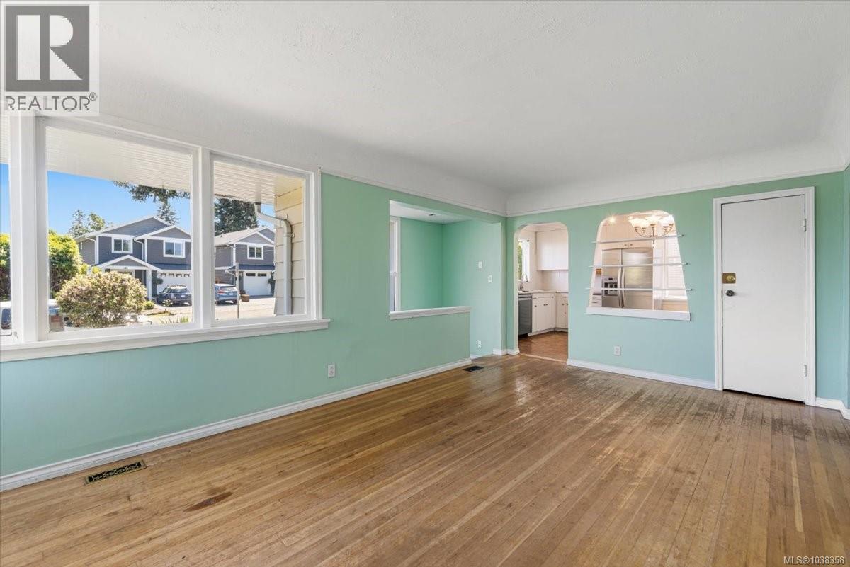 1032 Moyse Cres - 12