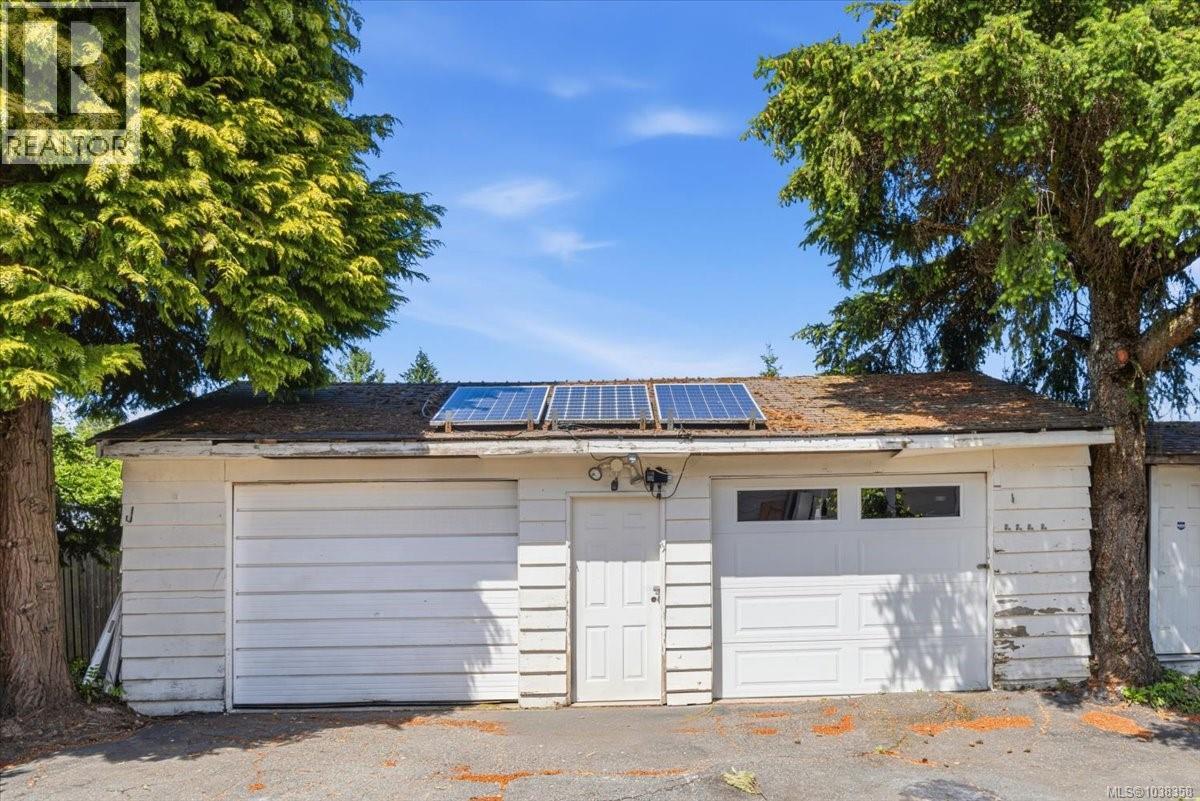 1032 Moyse Cres - 21