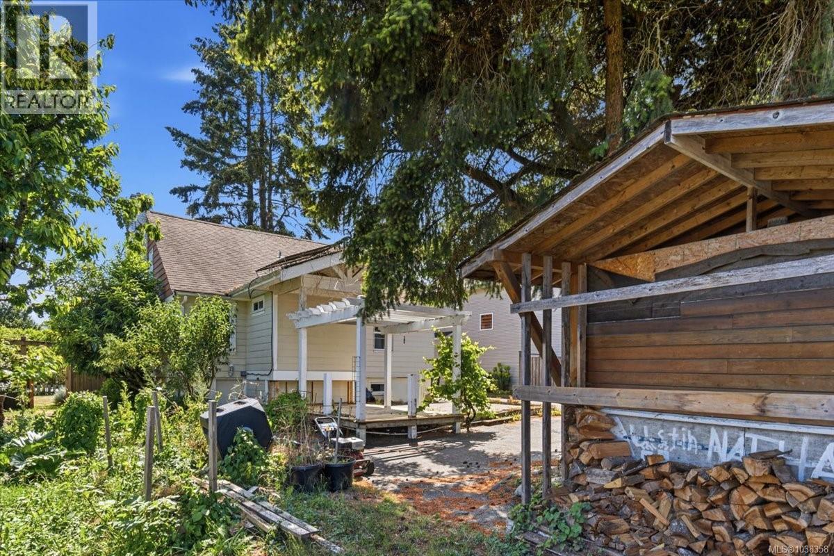 1032 Moyse Cres - 24