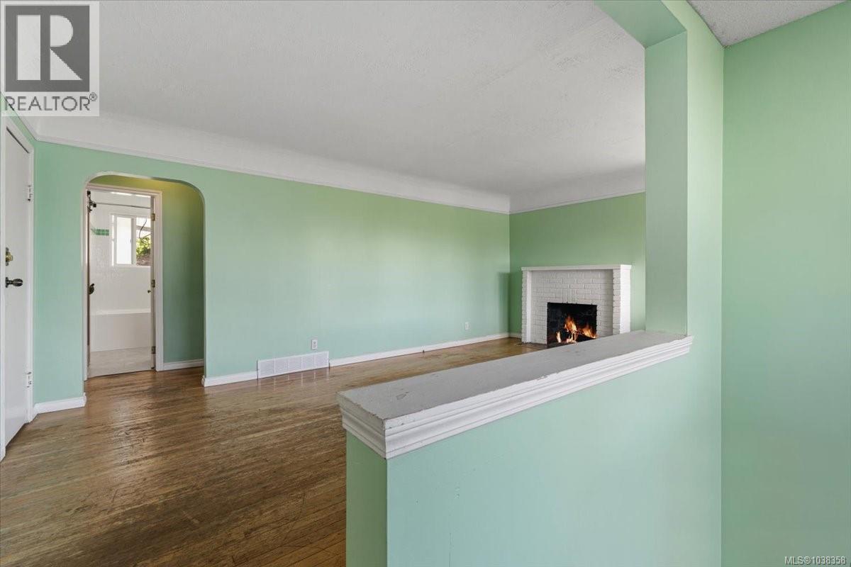 1032 Moyse Cres - 9