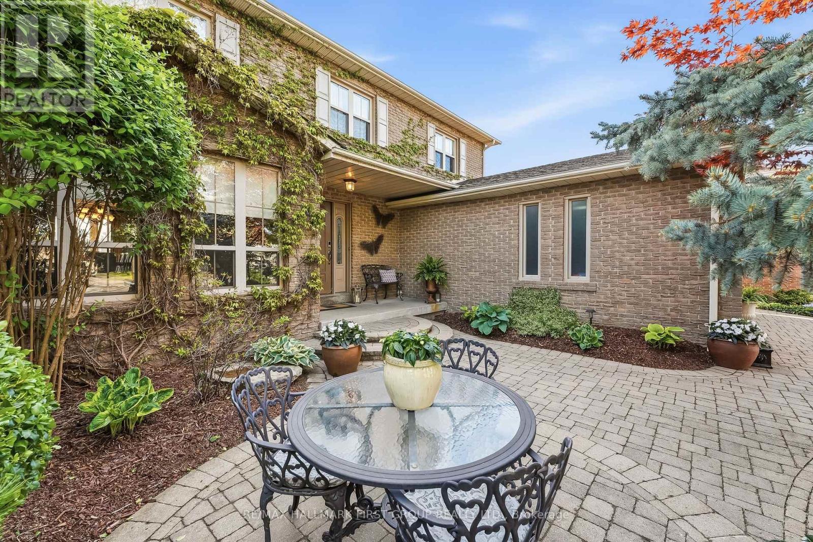 14 ORMANDY COURT - 8