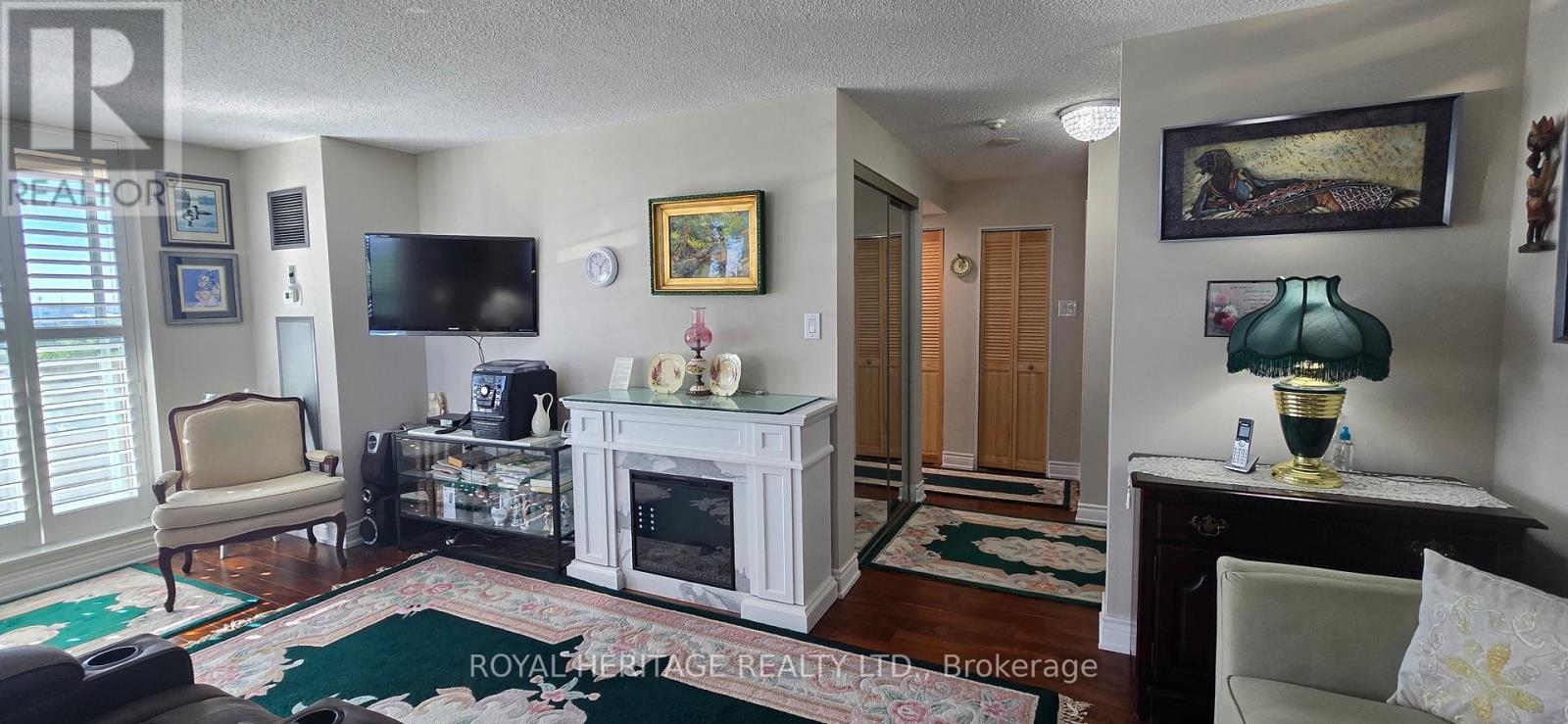 #1108 410 MCLEVIN AVENUE - 10