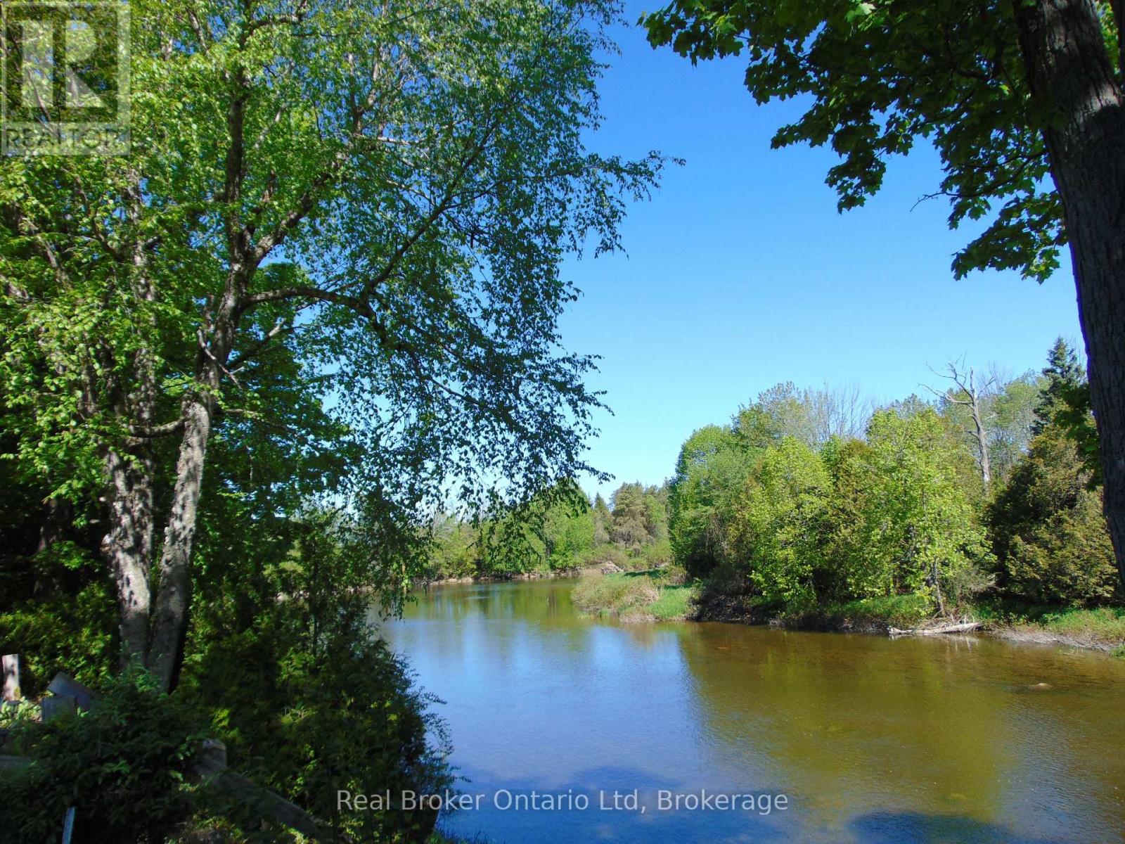 16 TWIN RIVER DRIVE N - 2