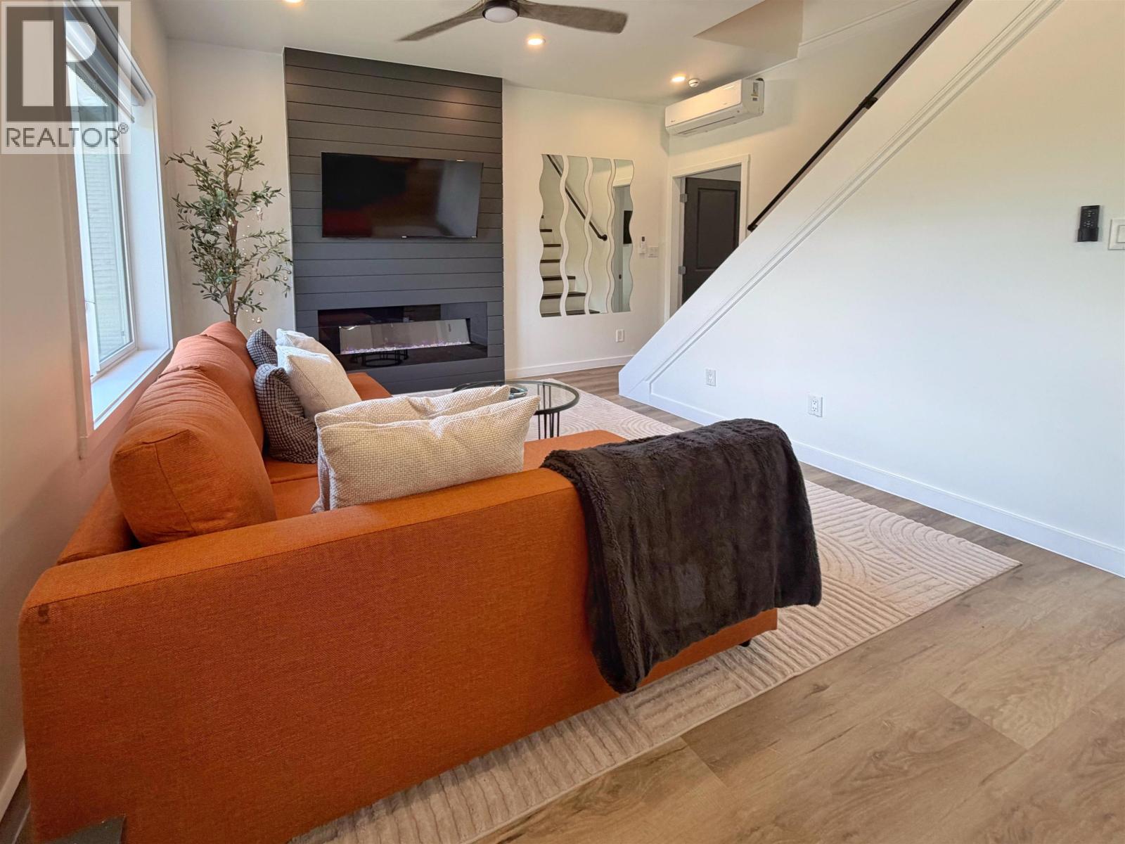 2189 SEAL COVE ROAD