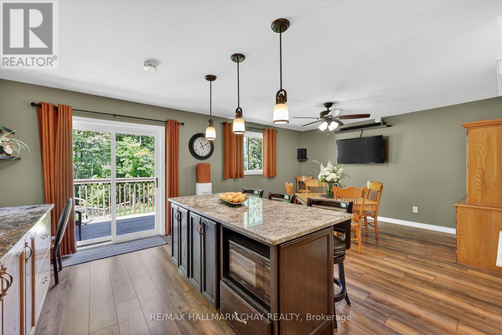 143 EMMS DRIVE - 14