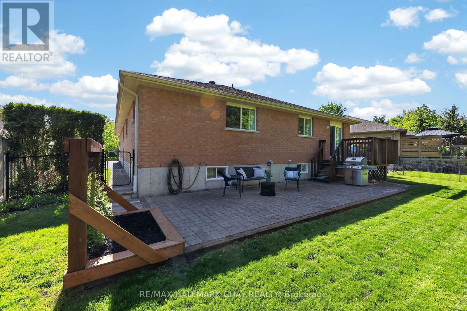143 EMMS DRIVE - 37