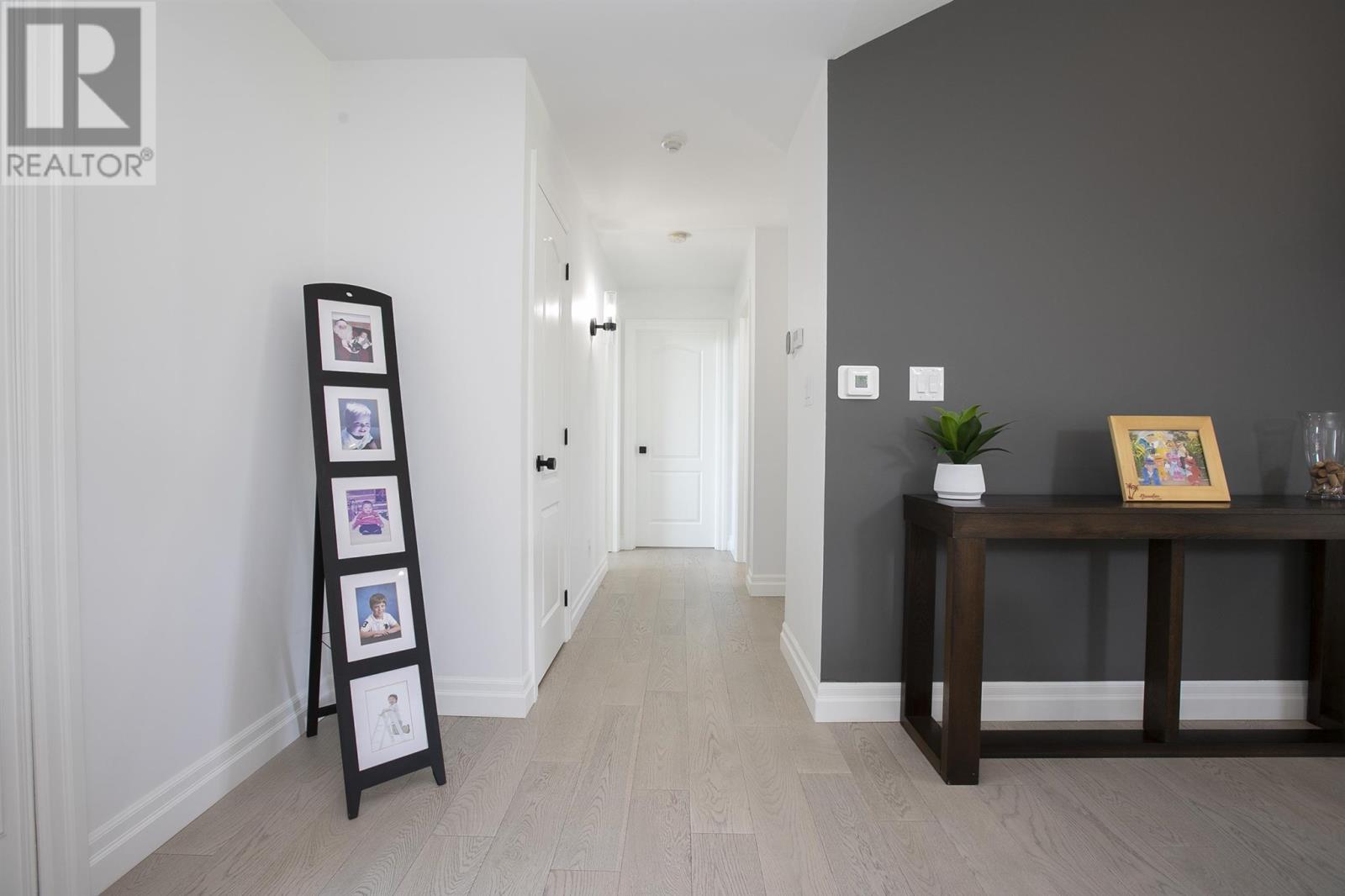 1178 Third LIN W - 27