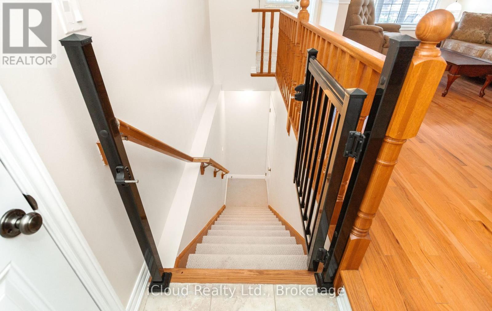 #10 47 SEEDHOUSE ROAD - 29